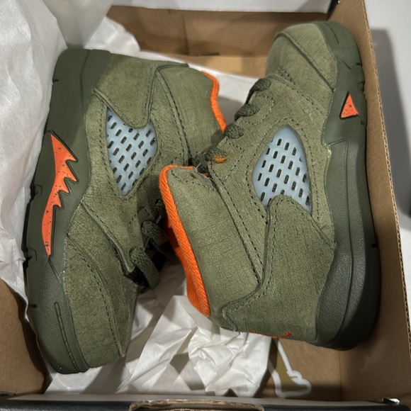Jordan 5 retro army olive/ solar orange - Picture 2 of 4